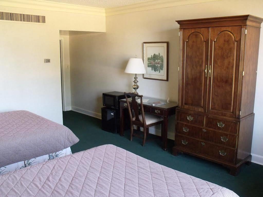 The Inn At Houndslake エイキン エクステリア 写真