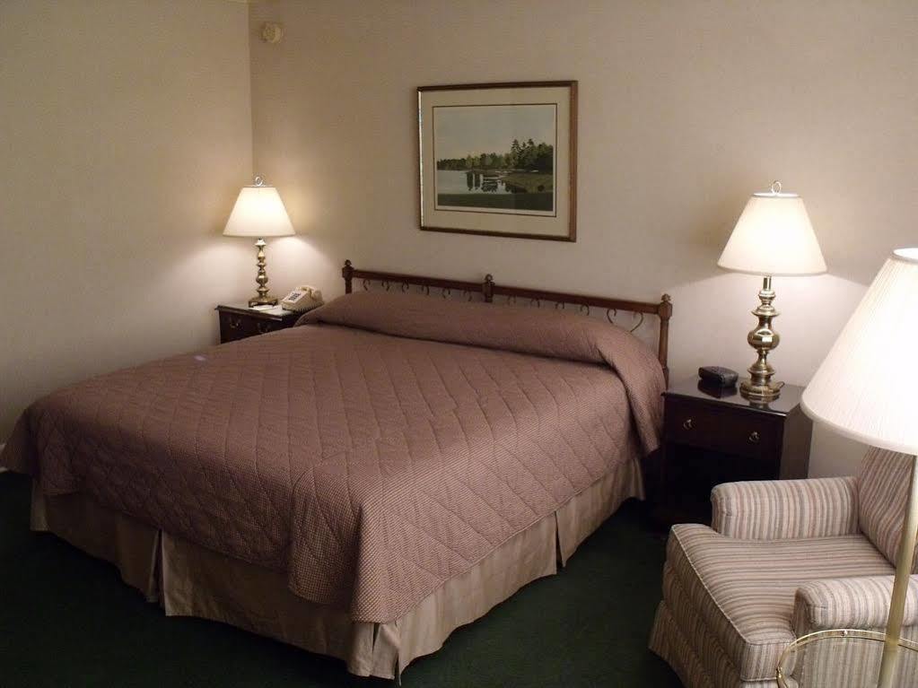 The Inn At Houndslake エイキン エクステリア 写真